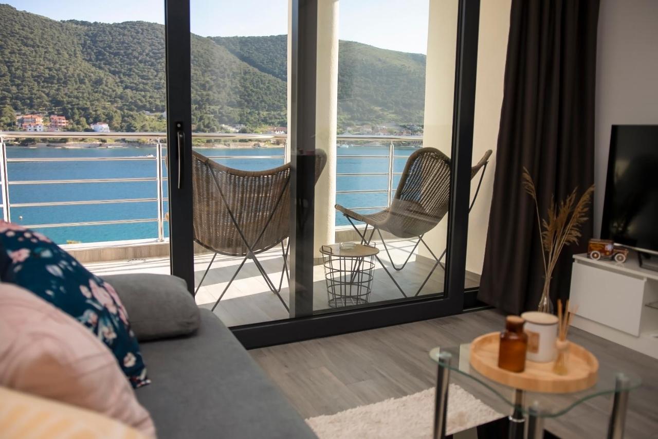 Apartments Suzy ชิเบนิก ภายนอก รูปภาพ