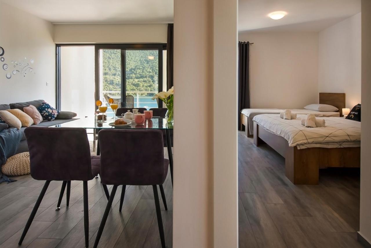 Apartments Suzy ชิเบนิก ภายนอก รูปภาพ