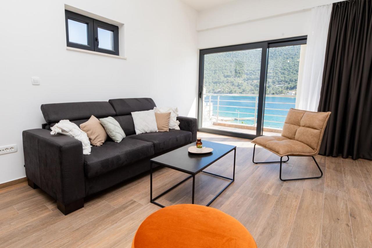 Apartments Suzy ชิเบนิก ภายนอก รูปภาพ